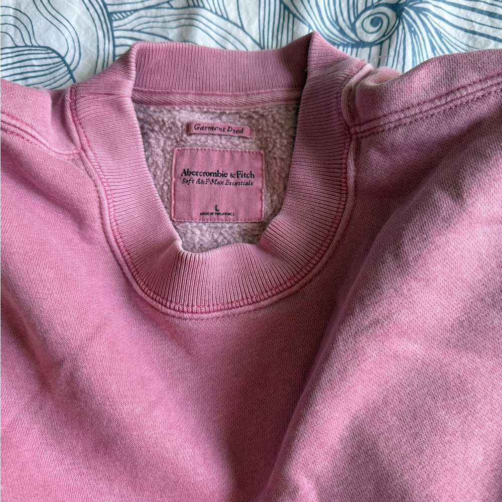 Abercrombie & Fitch Dusty Rose Crew Neck Sweater